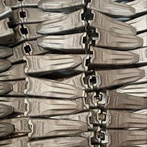 Denti di Ricambio per Benna di Escavatore 2713-1221RC, Accessori e Parti per Retroescavatore, Produzione Cinese - Product Image 6