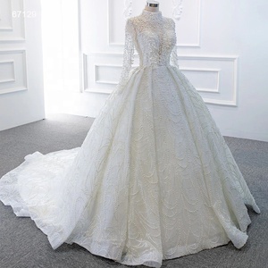 Para RSM67129 elegante manga larga de lujo de cuello alto encaje musulmán bordado rebordear vestido de bola de cristal Catedral tren novia - Product Image 3