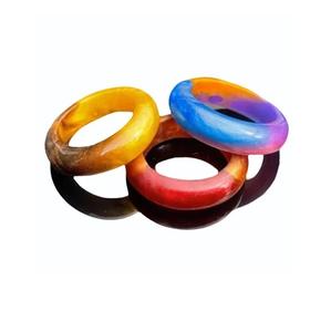 Anillo de Dedo Multicolor de Resina Hecho a Mano, Joyería de Moda Ligera y Elegante para Uso Diario, Disponible a Precio de Exportación - Product Image 4