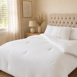 Couette ultra-douce au toucher nuageux - Couette rafraîchissante tricotée - Couette alternative au duvet - Fabriquée en usine certifiée Oeko-Tex - Product Image 1