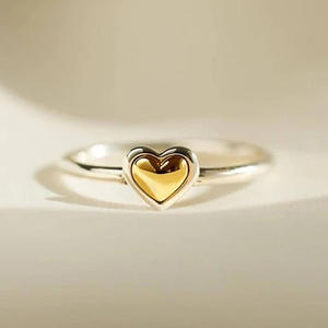 T0101 Anello a Forma di Cuore in Argento Placcato Oro con Incastonatura a Castone, Gioiello Unisex per Uso Quotidiano - Product Image 2