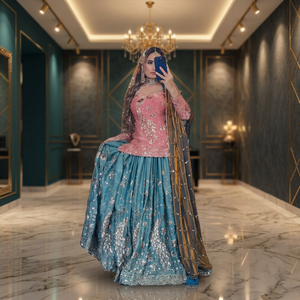 Nueva Colección de Diseñador, Traje Sharara de Seda Crushi con Bordado de Lentejuelas de 3mm y 5mm - Product Image 1