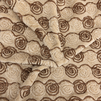 Tissu en peluche de haute qualité, doux, à motif de roses brodé, en fourrure de lapin, pour vêtements, manteaux, textiles de maison, oreillers, tapis, sacs