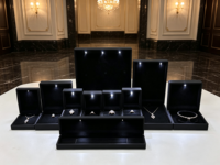Boîtes à bijoux LED en gros pour la vente au détail, boîtes à bijoux lumineuses LED en stock, boîtes à bijoux LED avec logo personnalisé, série complète de boîtes à bijoux en diamant