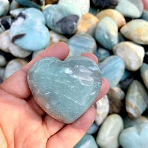 Cœur en quartz naturel Offre Spéciale, cristal bleu ciel, cœurs de calcite des caraïbes pour la décoration - Product Image 6