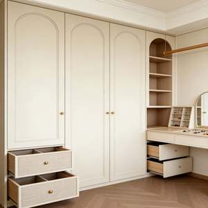 Armario de Estilo Europeo Simple y Lujoso, Diseño de Puerta Arqueada Personalizado, Tocador Integrado, Gabinete de Almacenamiento Ajustable - Product Image 3