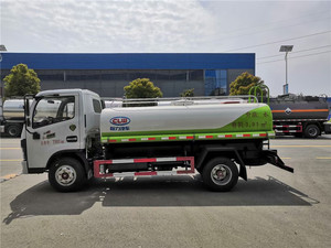 Camión Cisterna <span class=keywords><strong>de</strong></span> <span class=keywords><strong>Agua</strong></span> <span class=keywords><strong>Potable</strong></span> <span class=keywords><strong>de</strong></span> Acero Inoxidable <span class=keywords><strong>de</strong></span> 4x2 y 5000 Litros, Camión Cisterna <span class=keywords><strong>de</strong></span> <span class=keywords><strong>Agua</strong></span> con Aspersor <span class=keywords><strong>en</strong></span> <span class=keywords><strong>Venta</strong></span> - Product Image 6