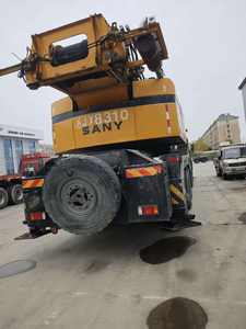 Grue sur camion hydraulique Sany 160 tonnes, modèle 2023, hauteur de levage 60m, d'occasion, faible usure, performances exceptionnelles, moteur, boîte de vitesses, engrenages - Product Image 2