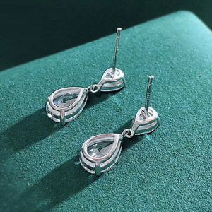 Orecchini Pendenti a Goccia in Cristallo a Forma di Pera per Donne, Eleganti Accessori di Moda per Uso Quotidiano - Product Image 4