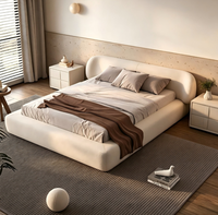 Ensemble de meubles de chambre à coucher modernes de luxe, lit d'hôtel avec pieds en bois, cadre de lit king size ou queen size en cuir capitonné, lit en bois de luxe