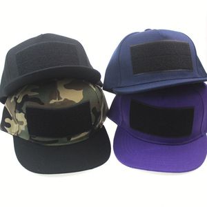 Cappello a 5 Pannelli con Patch Rimovibile Personalizzabile, Tinta Unita, Traspirante, Regolabile, con Visiera Piatta per Uomo e Donna - Product Image 3