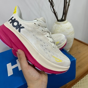 Chaussures de sport de luxe haut de gamme personnalisables, respirantes, en maille, tendance, légères, pour homme et femme - Product Image 1