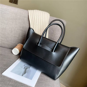 Newest Wholesale Women's Retro Large Capacity Handbag Crossbody <b>Zip</b> Closure PU Underarm <b>Tote</b> Bags - Product Image 6