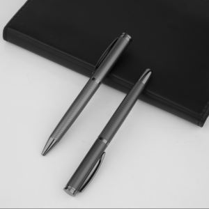 Bolígrafo de Metal Gris Metálico Grabado al por Mayor, Bolígrafo de Rodillo de Calidad para Firmas, Bolígrafo de Regalo Publicitario para Oficina y Negocios - Product Image 5