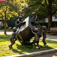 YOUFINE Escultura de Bronce de Niños Escalando, Arte Metálico Realista con Grupo de Niños en Diferentes Posiciones para Plaza Cultural de Ciudad o Adorno Escolar