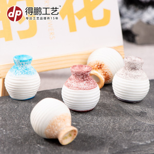 แจกันเรซิ่นขนาดเล็กทรงกลม งานแฮนด์เมด ตกแต่งดอกไม้ สไตล์ดั้งเดิม - Product Image 4