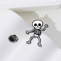 Broches en alliage émaillé de haute qualité personnalisées selon les designs des clients, divers badges décoratifs en métal à la mode, vente en gros en vrac