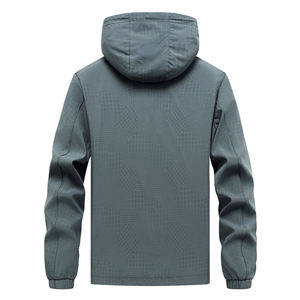 Veste de montagne imperméable et coupe-vent pour toutes les saisons, confortable et respirante, idéale pour le printemps et l'automne. - Product Image 4