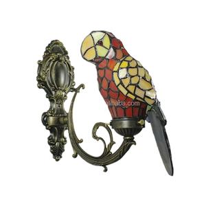 Lampe murale LED en verre Tiffany soudé à la feraille, design européen, économe en énergie, pour salon, directement de l'usine en Chine - Product Image 4