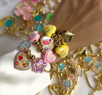 Bracelet mignon avec visage souriant pour femmes, bracelet en chaîne serpent plaqué or réglable avec breloque cœur coloré, bracelet souriant