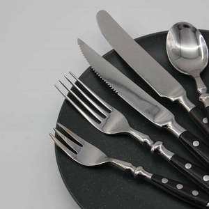 Ensemble de couverts en acier inoxydable avec manche en bois bakélite de style européen, couteau, fourchette et cuillère durables pour les fêtes - Product Image 4