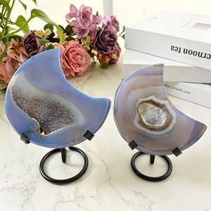 Fetta di Agata Blu Naturale a Mezzaluna con Geode Druzy, Supporto in Cristallo per Decorazione Casa e Ufficio, Regalo Celeste Curativo, Vendita all'Ingrosso - Product Image 2