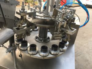 Bouchons <span class=keywords><strong>de</strong></span> presse 9 pouces Joint <span class=keywords><strong>de</strong></span> tambour d'impression <span class=keywords><strong>de</strong></span> natation Bouchon d'étanchéité en silicone Machine <span class=keywords><strong>de</strong></span> remplissage <span class=keywords><strong>de</strong></span> bouteilles en plastique à capsulage automatique - Product Image 3