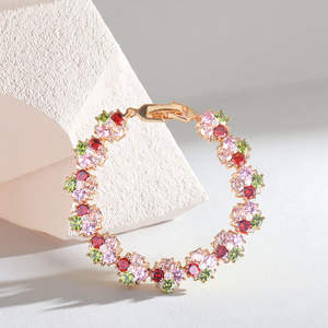 Pulsera de Cadena de Lujo con Circonitas, Chapada en Oro de 18K, Joyería de Latón Premium, Pulsera de Eslabones Delicados de Moda para Mujer, Elegante y de Alto Brillo - Product Image 3