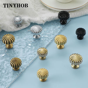 Creatività personalizzabile manopole <span class=keywords><strong>per</strong></span> comò rotonde in ottone <span class=keywords><strong>maniglie</strong></span> <span class=keywords><strong>per</strong></span> cassetti <span class=keywords><strong>maniglie</strong></span> pomello <span class=keywords><strong>per</strong></span> porta antico rustico <span class=keywords><strong>per</strong></span> armadio da <span class=keywords><strong>cucina</strong></span> DC-3047 - Product Image 4