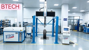 BTECH Découpeuse à jet d'eau numérique CNC portable 4 axes avec pneu en caoutchouc plastique pour la découpe de petits et grands tuyaux - Product Image 1