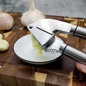 Logo personalizzato Shopping Online accessori da cucina tritacarne manuale in acciaio inossidabile con pressa per aglio con pelapatate e spazzola