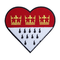 Patch personnalisé en feutre brodé de sequins, motif bouclier ou cœur, thermocollant ou à coudre, pour vêtements, style drapeau de carnaval, vente en gros