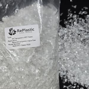 Flocons de rPET transparents 3A / Flocons de PET recyclés en fibre de polyester - Product Image 3