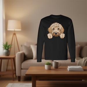 Camiseta de manga larga con diseño de perro Golden Doodle, diseño de Golden Doodle peinado y adorable que se mueve de la esquina para mirar. - Product Image 3