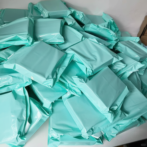 CFC Poly Mailer impermeable plástico envío embalaje plástico Poly personalizado impreso sobres bolsa de correo para ropa - Product Image 1