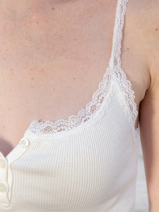 Top Vintage in Pizzo Bianco a Coste per Donne, Estivo Casual Sexy Senza Maniche con Bottoni, Bluse Dolci e Chic in Cotone, Canotte da Donna 2023 - Product Image 6