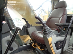 รถขุดไฮดรอลิกแบบตีนตะขาบ CAT 320GC ขนาด 20 ตัน พร้อมเครื่องยนต์ CE EPA มือสอง รุ่น 320GC 323GC 326GC 330GC ในโรงงาน SHIWEN - Product Image 2