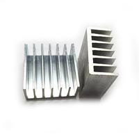 Radiateur en aluminium anodisé noir haute puissance de différentes tailles avec service d'usinage CNC
