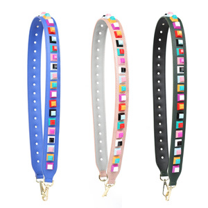 Sangle d'épaule colorée à rivets pyramidaux pour sacs à main, sangle de <span class=keywords><strong>sac</strong></span> cloutée multicolore, sangle de remplacement en cuir PU pour <span class=keywords><strong>sac</strong></span> à main DIY - Product Image 6