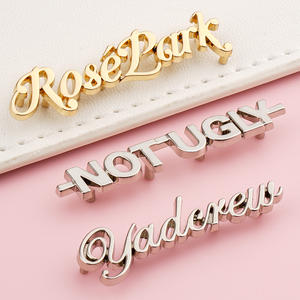 Logotipo de placa de letras de <span class=keywords><strong>metal</strong></span> de alta calidad para bolsos, bolsos, monederos, mochila - Product Image 5