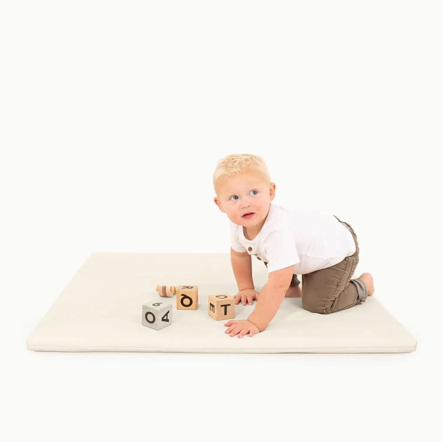 Wipeable ve su geçirmez Premium yastıklı kare zemin Mat bebek oyun matı çocuk tulumları ve bebekler için
