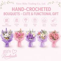 Handgestrickter Wollgarn-Kunstblumenstrauß mit Rosen, Lilien & Lavendel - Festliches Arrangement für Muttertag & Hochzeitsanlässe