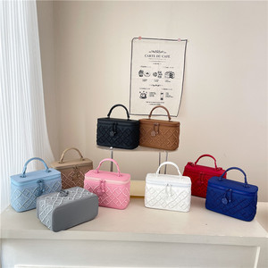 Sac à bandoulière carré en PU pour femme avec fermeture éclair, sac à bandoulière simple, trousse de maquillage pour femmes - Product Image 1