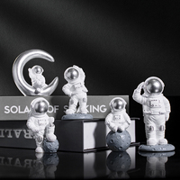 Vente chaude Dessin Animé Figurines Astronautes Spaceman Mini Résine Artisanat Pour Jardin Bureau Décoration de La Maison