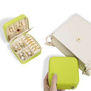 <strong>Girls</strong> Small Necklace Pu Leather <strong>Jewelry</strong> Organizer Travel <strong>Jewelry</strong> <strong>Box</strong> with Magnetic Snap Closure 10x10x5cm - Product Image 5