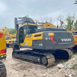 รถวอลโว่มือสองเครื่องขุดตีนตะขาบ210D รถขุดมือสองพร้อมปั๊มเครื่องยนต์ดีไซน์ดั้งเดิม - Product Image 4