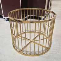 Ensemble de table à manger moderne de luxe pour hôtel, en pierre frittée ronde, avec piètement en acier inoxydable doré et plateau en verre et marbre