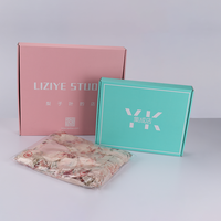 Boîte-cadeau en carton de luxe personnalisée Boîte de vêtements d'expédition pour l'emballage de vêtements Boîte postale en carton ondulé