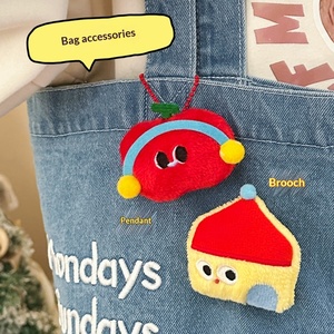 En gros, Pendentif broche en peluche de marque HM originale, motif dessin animé mignon, créatif et amusant, pour sac à dos de fille, ornement suspendu ludique pour sac - Product Image 4