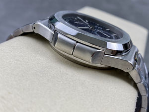 Montre mécanique de luxe pour homme, design élégant avec affichage de la date et bracelet en acier inoxydable - Product Image 6